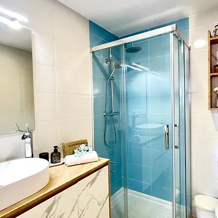 Vicari Con Piscina By Gloove